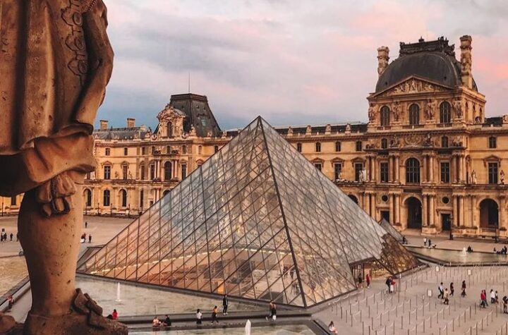 سرقة في متحف اللوفر